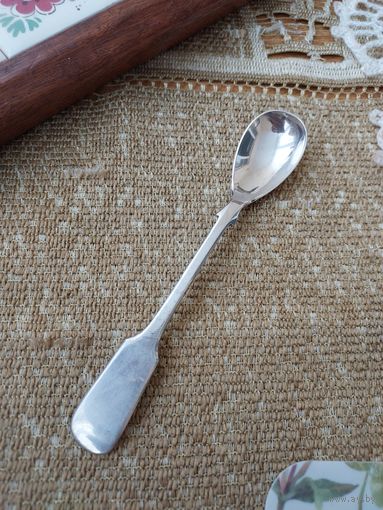 Серебряная чайная ложка