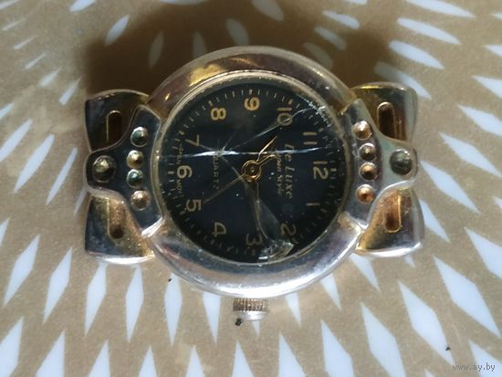 Часы наручные De Luxe . В ремонт,коллекцию,на запчасти. Состояние на скане.
