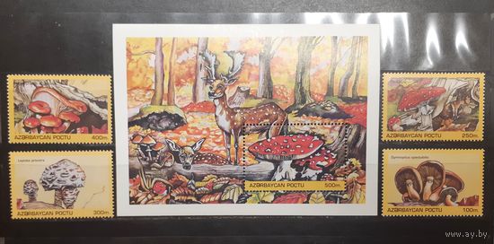 Азербайджан. Флора. Грибы. Блок и 4 марки (994)