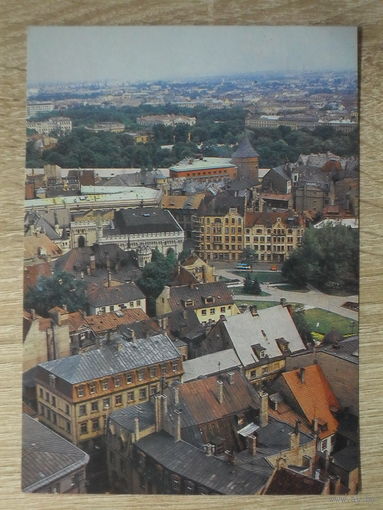 ПОДПИСАННАЯ ОТКРЫТКА СССР.  "РИГА. ВИД НА СТАРЫЙ ГОРОД." фото. Е. ЛОМОВСКОГО. 1982 год.