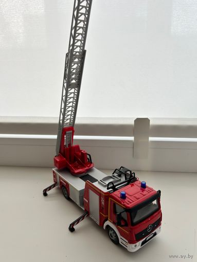 Модель пожарной машины BURAGO