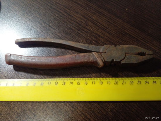 Плоскогубцы 20 см