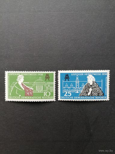 ГДР 1958 Полная серия марок "Торговая ярмарка в Лейпциге" (чистые* с наклейкой) Mi.649-650 каталог 0.80 евро
