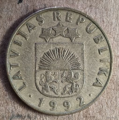Латвия 2-я республика 20 сантимов (не магнитная), 1992 г., KM# 22.1