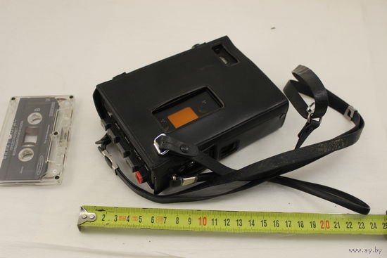 Диктофон аудиоплейер SONY Япония чистокровная 1970ые . Тяжелый!