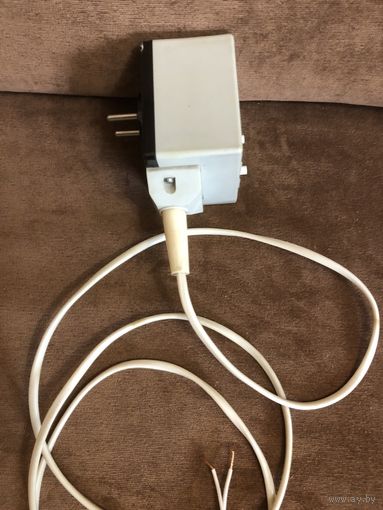 УЗO-В 2.010 У2-IP30 ТУ16-88 ИЖТШ.656111.058 ТУ. ~220B