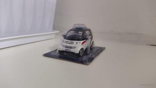 Модель Smart City coupe Polizei 1:43 запакованная