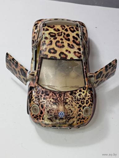 Машинка Фольксваген Жук  . 1/32 .