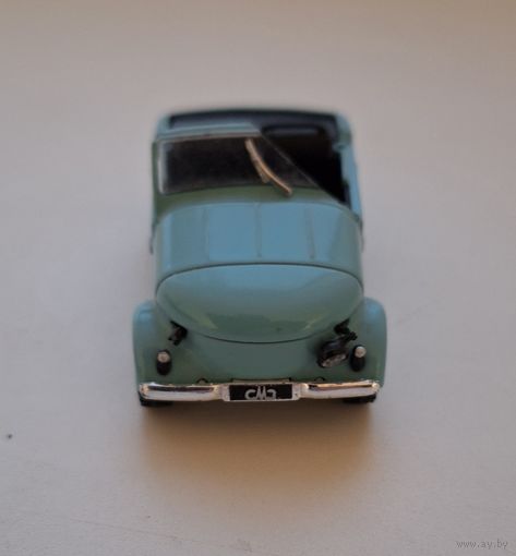Модель автомобиля СМЗ. 1/43