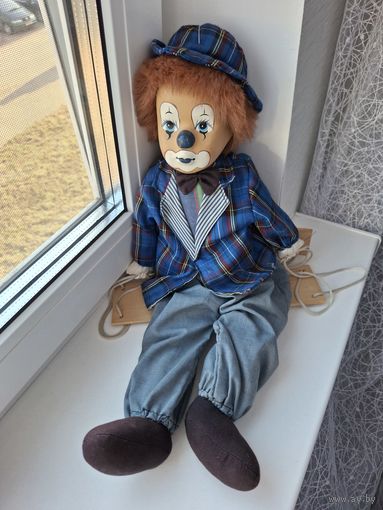 Кукла фарфоровая винтажная