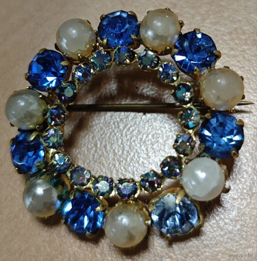 Брошь Чехия времен СССР. Бореалис