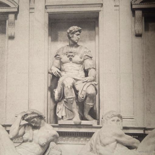 Памятник Джулиано Медичи. Энциклопедическая гравюра СПБ. 19-20века 24х16см.  РАСПРОДАЖА КОЛЛЕКЦИИ.