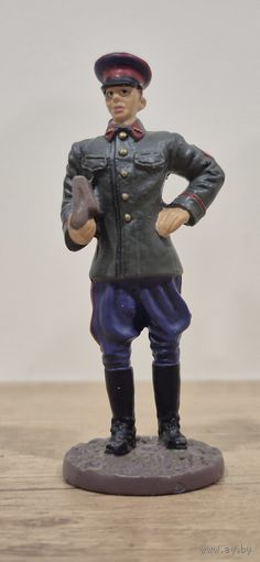 Комиссар госбезопасности в повседневной форме, 1941–1943 гг. Солдаты Великой Отечественной Войны