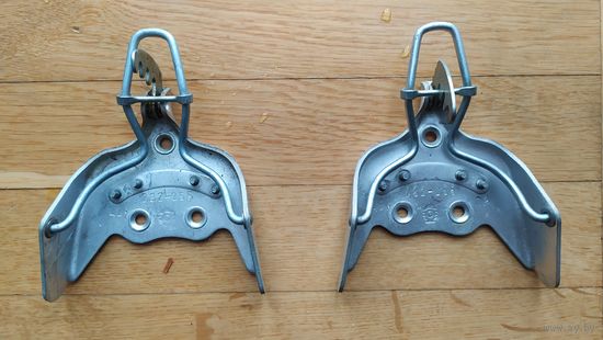 СССР - КРЕПЛЕНИЯ ЖЕСТКИЕ ДЛЯ СПОРТИВНО-БЕГОВЫХ ЛЫЖ -75мм