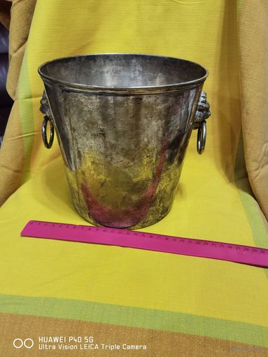 Кулер, ведро для шампанского, ручки в виде головы Льва посеребренное старт с 1 рубля трёхдневный аукцион