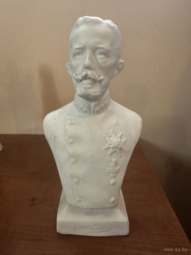Старинная фарфоровая статуэтка. Бюст Gustav 5й. Европа много Лотов с рубля