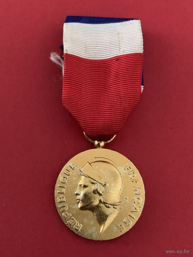 Медаль За оборону армии-35 лет . Серебро с позолотой.Франция