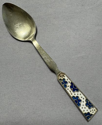 Ложка серебряная 875 пробы.С позолотой, с эмалью. Ленинградская ювелирная фабрика. СССР. 1955г. (1)