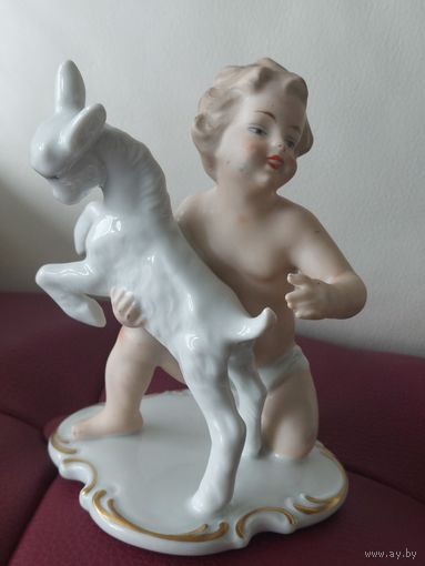 Статуэтка фарфоровая Валендорф