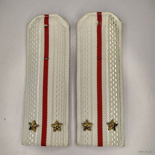 Погоны парадные , лейтенант МВД