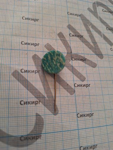 Значок круглый лазурный камешек