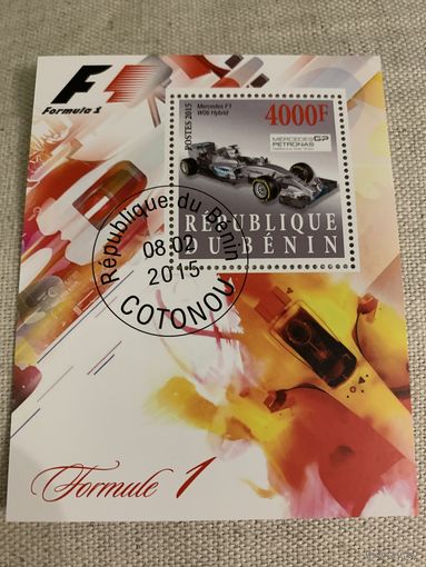 Бенин 2015. Болид формулы 1. Мерседес F1. Блок