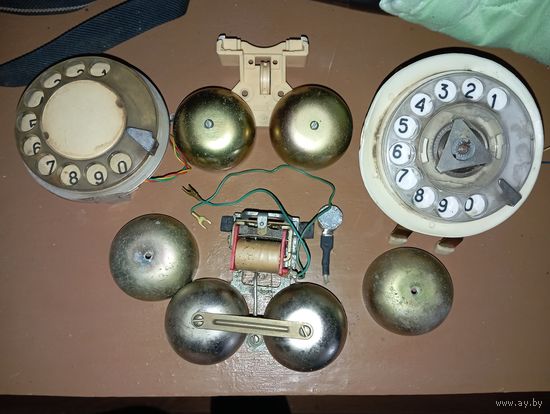 Запчасти от старых  телефонов СССР .