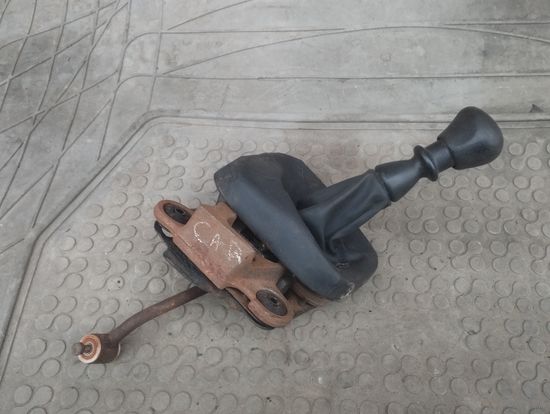 Кулиса КПП Mitsubishi Carisma