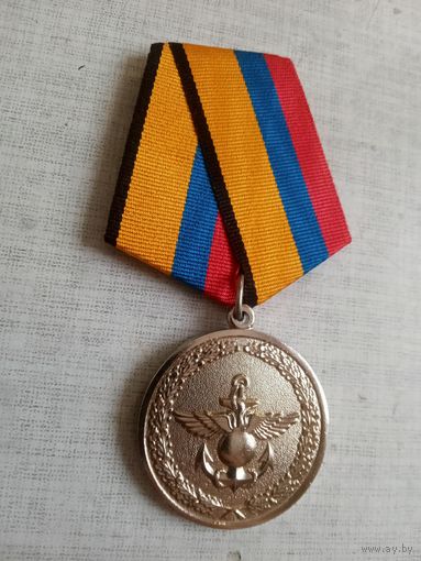 Медаль. За отличие в учениях МО РФ.