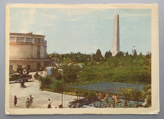 Открытка двойная "Севастополь. Диорама Штурм Сапун-горы и памятник Славы". Фото К.Шамшина и В.Епифанцева, 1968, изд."Мистецтво"