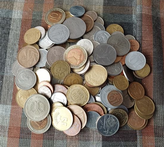 150 МОНЕТ  С РУБЛЯ