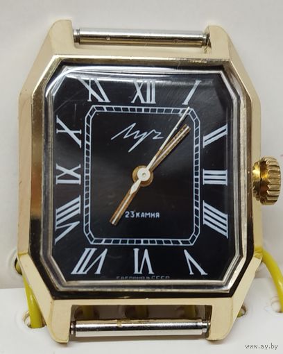 Часы "Луч 2209" костюмные,Состояние,Золочение,+Фирмен ная коробочка,За вашу цену!!