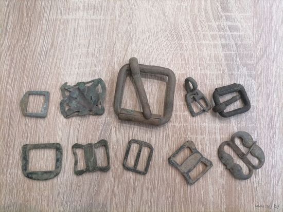 10 старых пряжек