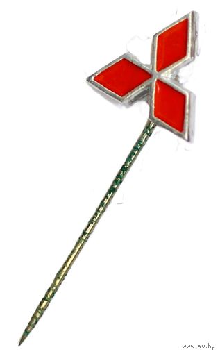 Значок с логотипом автомобильной компании Мицубиши