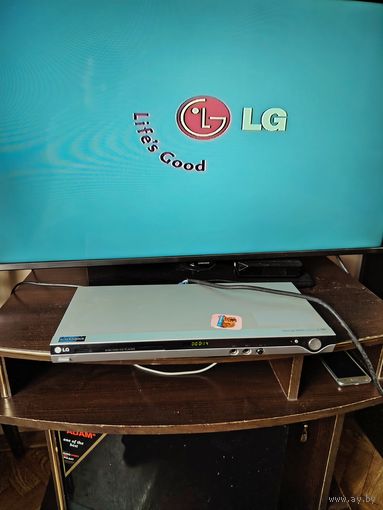DVD плеер LG с функцией караоке