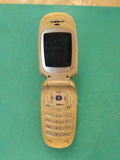 Мобильный телефон Samsung :sgh-e330n