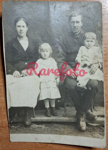 1920-е Открыточный формат семья ретро типажи