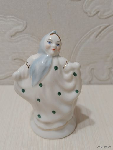 Фарфоровая статуэтка ''Маленькая плясунья''