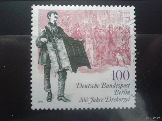 Берлин 1990 шарманщик Михель-2,4 евро гаш.