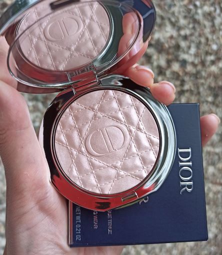Хайлайтер Dior Forever Glow Luminizer 6 gr в оттенке 03 Pink Halo