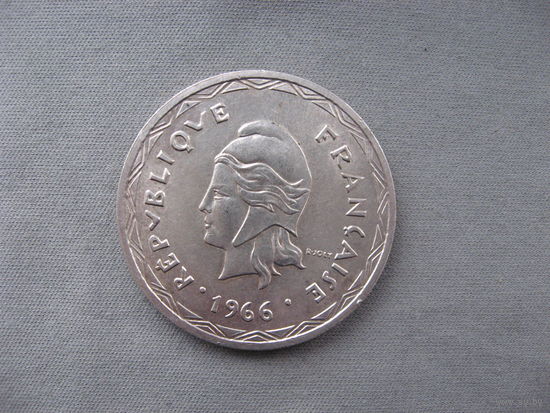 Новые Гебриды 100 франков 1966 год Кондоминиум Новые Гебриды (1966 - 1982)