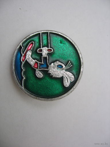 Знак Заяц. Ну, Погоди ! Детский значок. Мультфильмы. Сказки