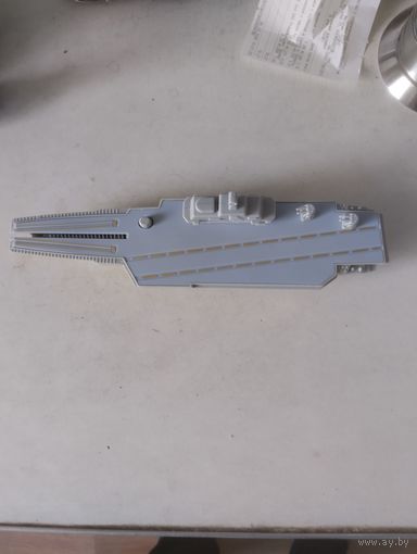 Корабль игрушка Авианосец.