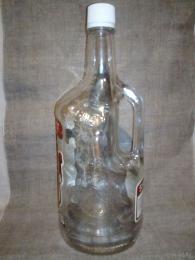 Бутылка 1,75 л коллекционная Этикетка пустая