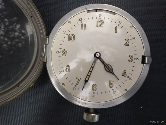 Часы корабельные. Аукцион с рубля!