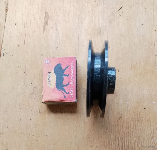 Шкив ременной передачи с клиновым ремнем