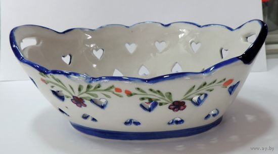 Вазочка фарфоровая 60-70-е годы Германия. Высота 6 см. Размер 10-14 см.