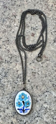 Кулон. Кулон на цепочке