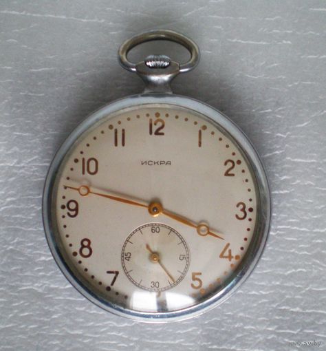 Карманные часы Искра