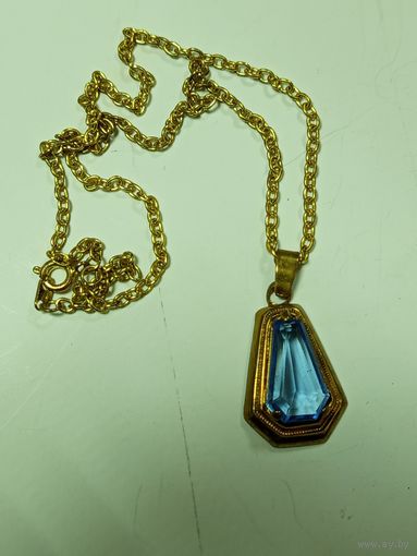 Кулон,винтаж,ювелирное стекло